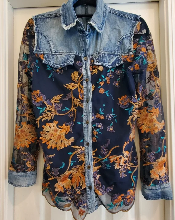 Reba Sheer Floral And Denim Shirt Size M - Picture 1 of 4
